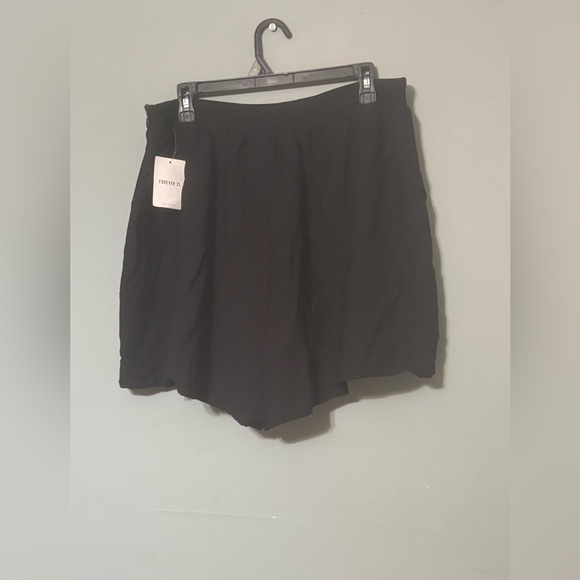 Forever 21 Black Women's Shorts - Picture 4 of 7